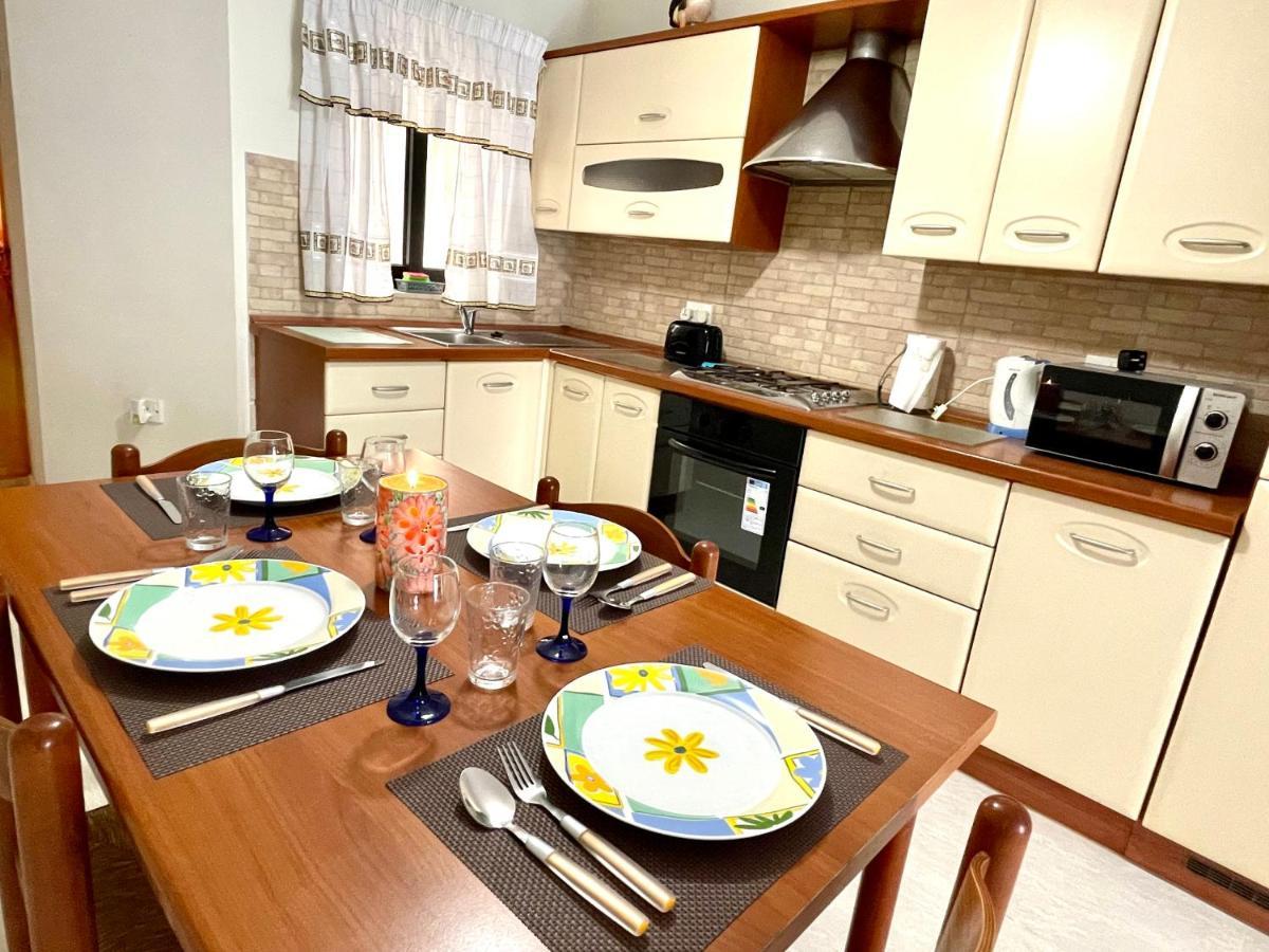 Regent Court - 3 Bedroom Apartment Within Walking Distance From Seafront Сент-Полс-Бей Экстерьер фото